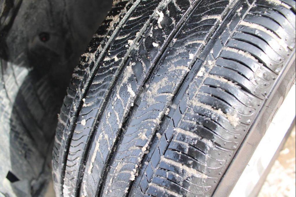 used 2021 Mercedes-Benz GLB 250 car, priced at $15,999