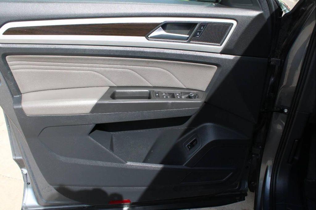 used 2023 Volkswagen Atlas car, priced at $18,999