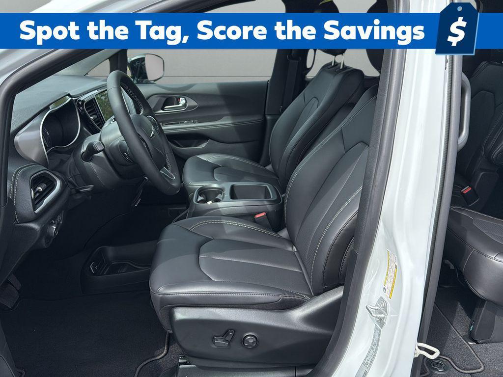 new 2026 Chrysler Pacifica car, priced at $38,983