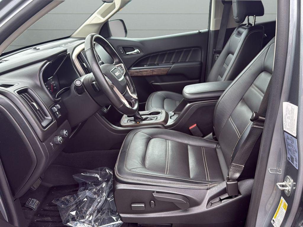 used 2021 GMC Canyon car, priced at $30,993