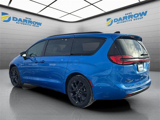 new 2026 Chrysler Pacifica car, priced at $46,467