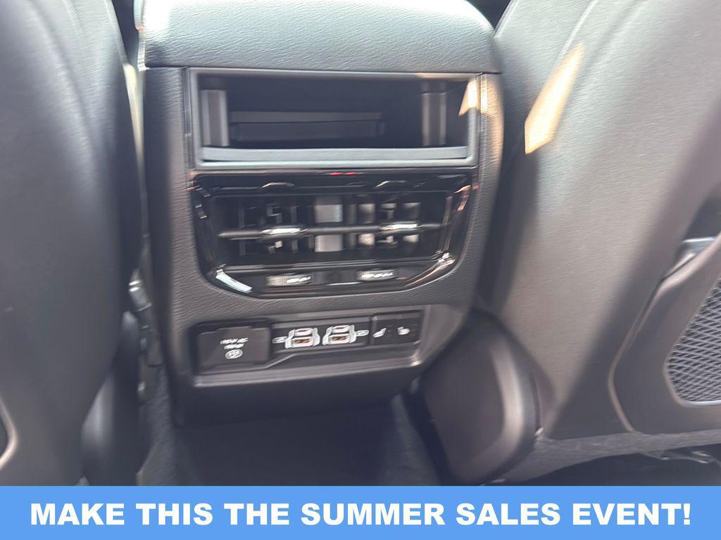 new 2025 Jeep Grand Cherokee car, priced at $47,311