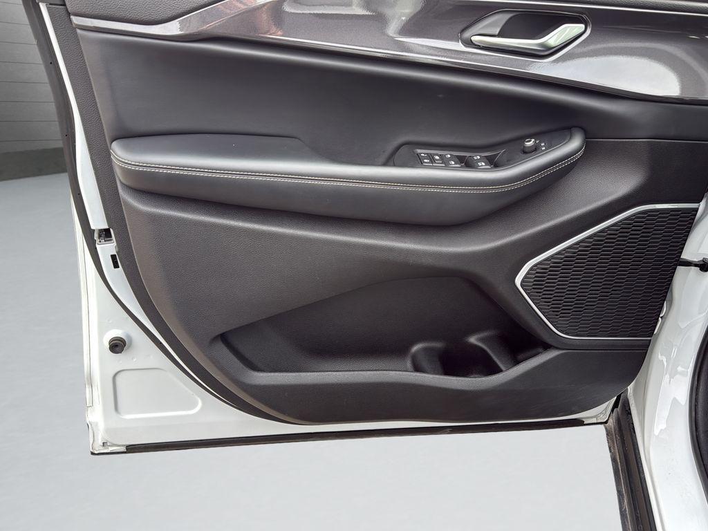 used 2021 Jeep Grand Cherokee L car, priced at $25,483