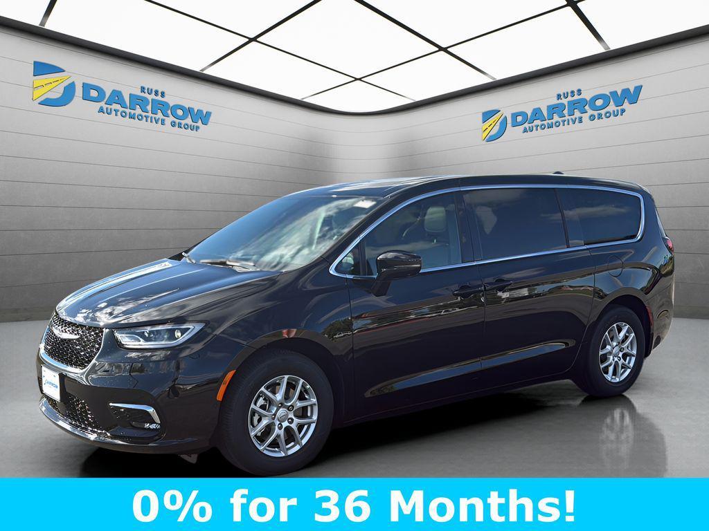 new 2026 Chrysler Pacifica car, priced at $39,447