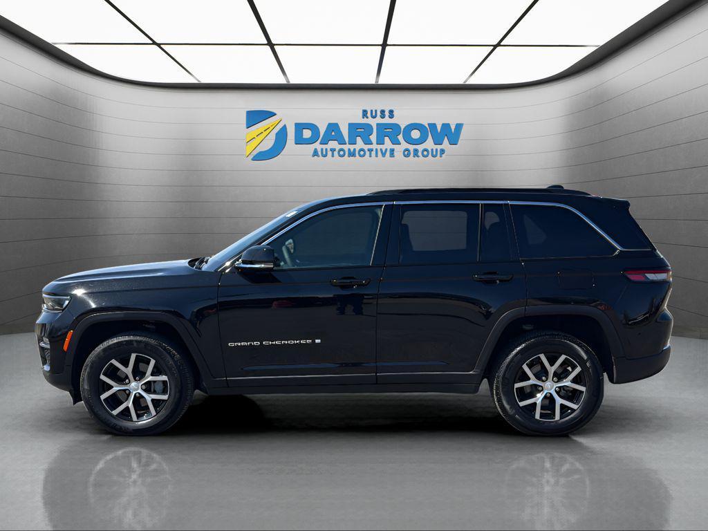 used 2024 Jeep Grand Cherokee car, priced at $37,015