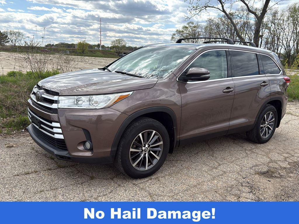 used 2019 Toyota Highlander car, priced at $27,144