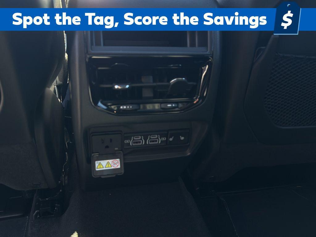 new 2025 Jeep Grand Cherokee car, priced at $45,930