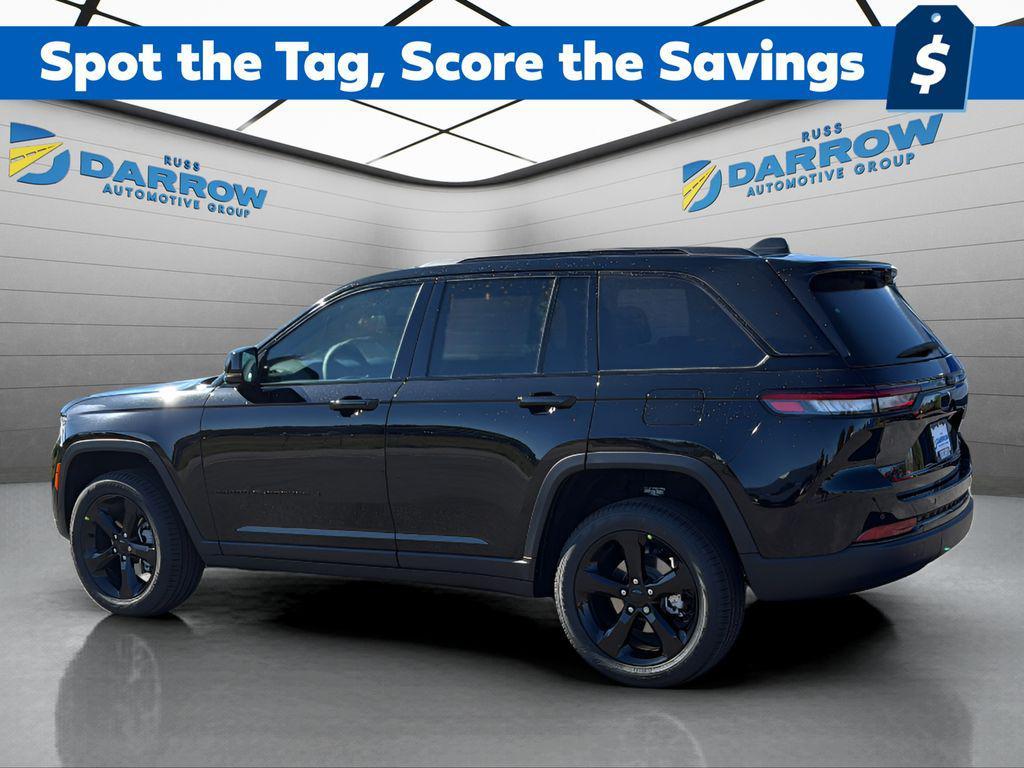 new 2025 Jeep Grand Cherokee car, priced at $45,930