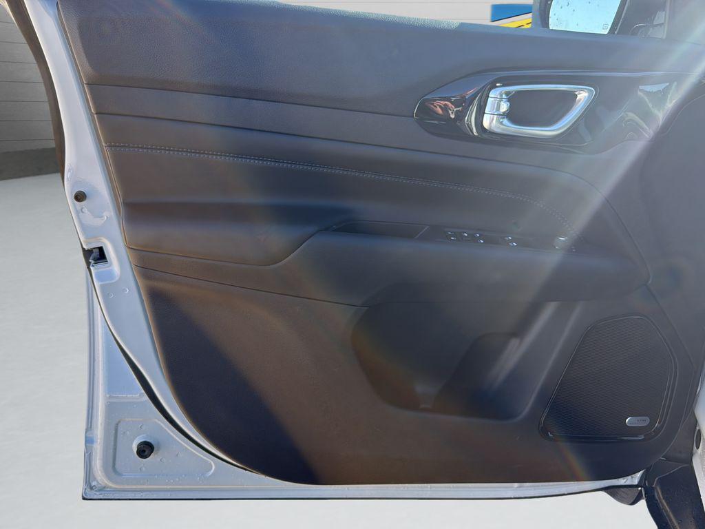 new 2026 Jeep Compass car, priced at $36,527