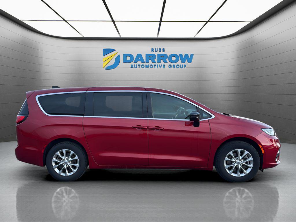 used 2025 Chrysler Pacifica car, priced at $37,998