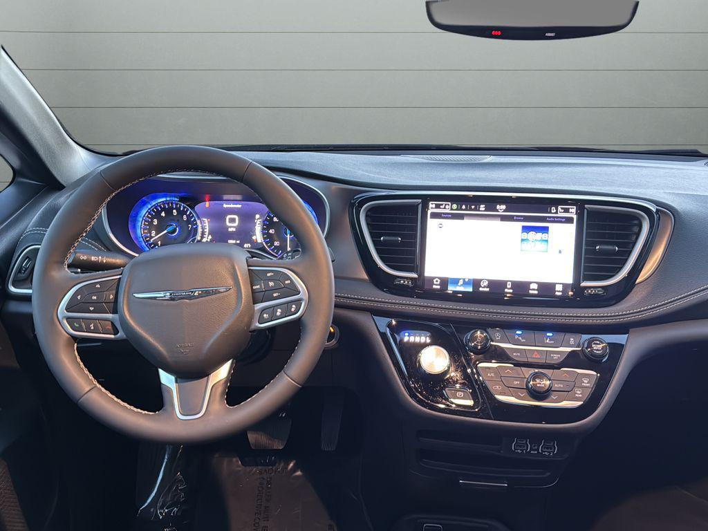 used 2025 Chrysler Pacifica car, priced at $37,998