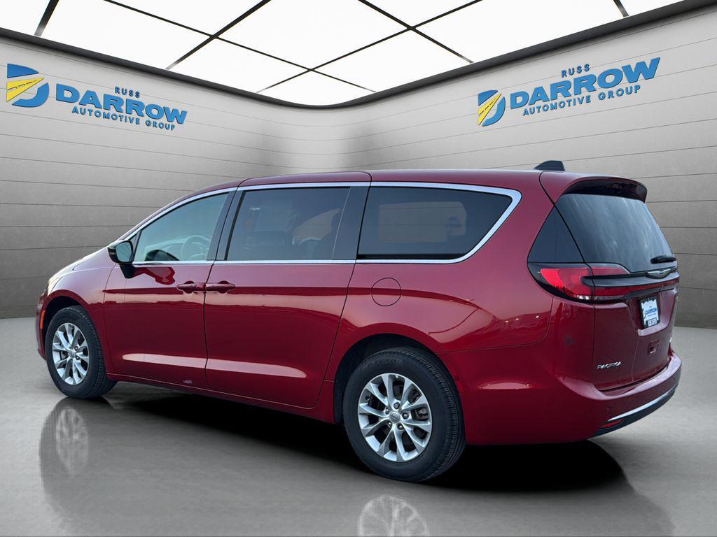 used 2025 Chrysler Pacifica car, priced at $37,998