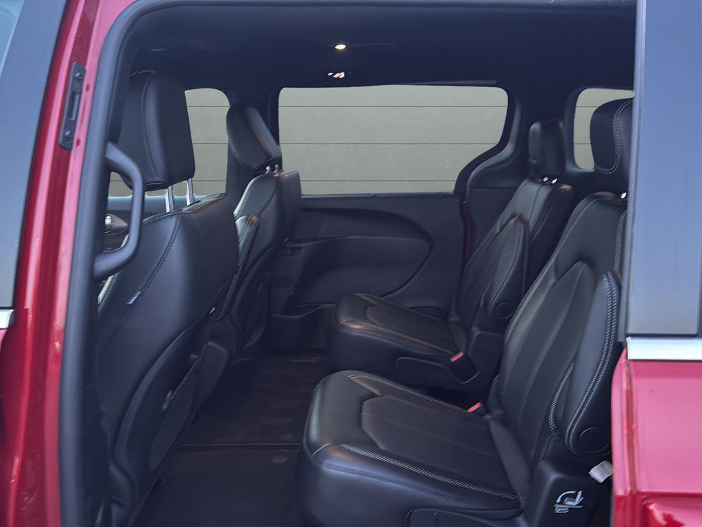 used 2025 Chrysler Pacifica car, priced at $37,998