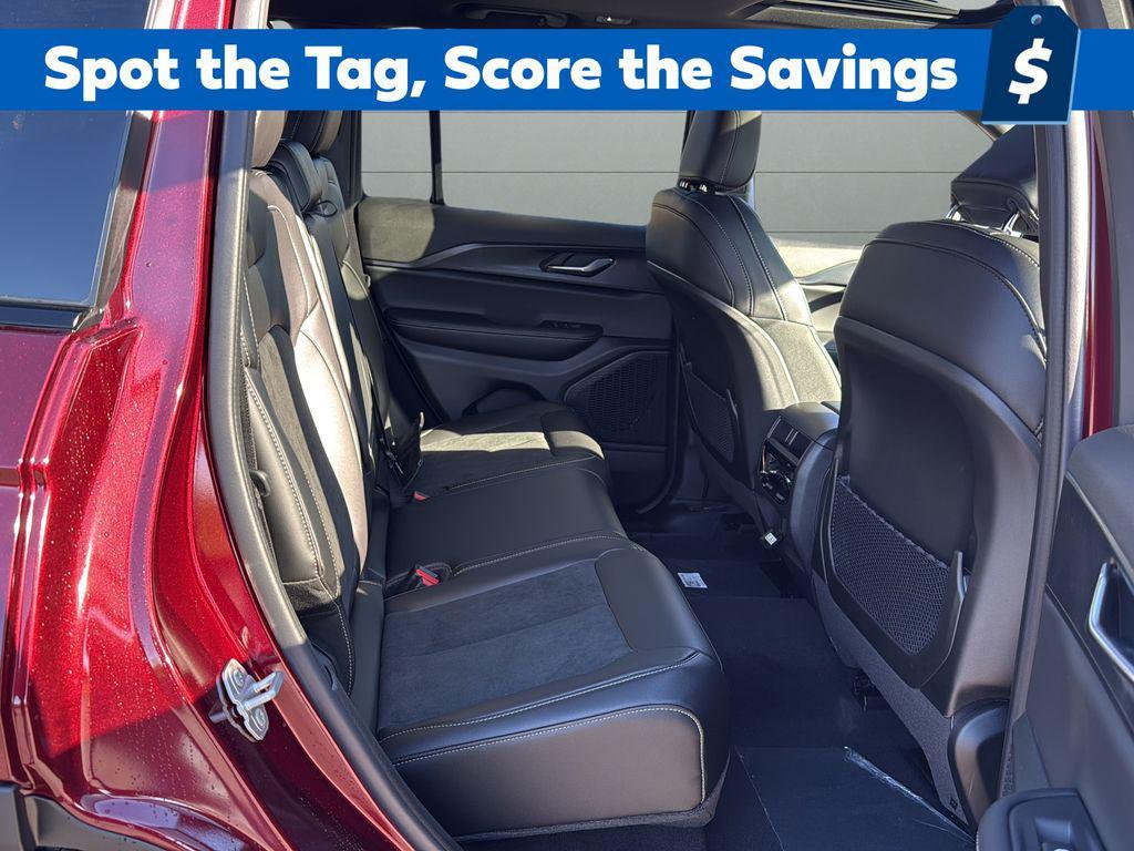 new 2025 Jeep Grand Cherokee car, priced at $45,083