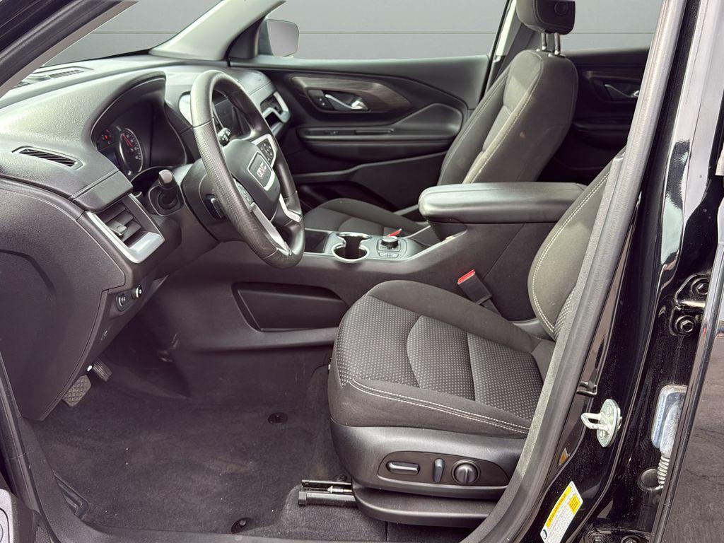 used 2023 GMC Terrain car, priced at $22,015