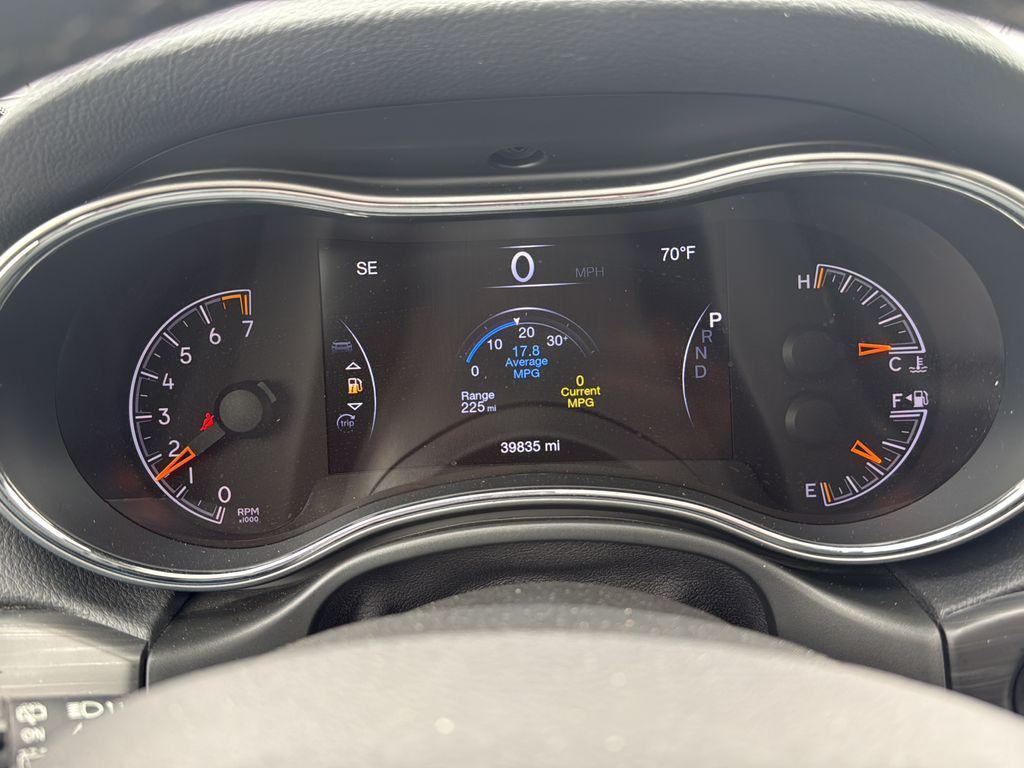 used 2022 Jeep Grand Cherokee car, priced at $27,234