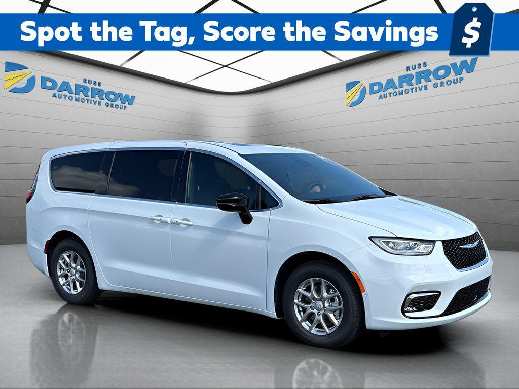 new 2026 Chrysler Pacifica car, priced at $39,550