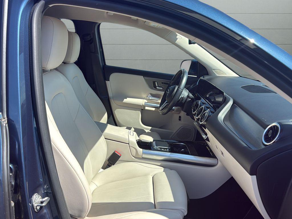 used 2022 Mercedes-Benz GLA 250 car, priced at $25,076