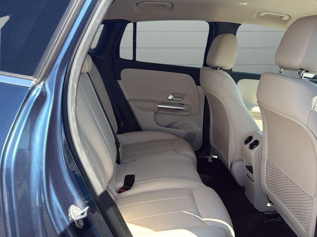 used 2022 Mercedes-Benz GLA 250 car, priced at $25,076