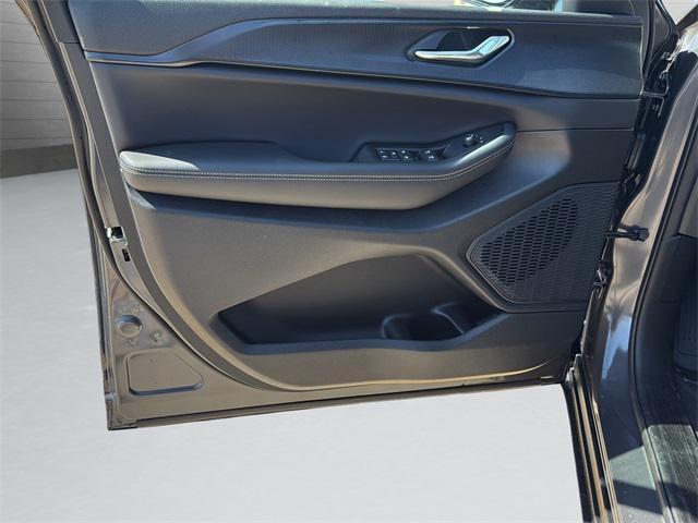 new 2025 Jeep Grand Cherokee car, priced at $44,333