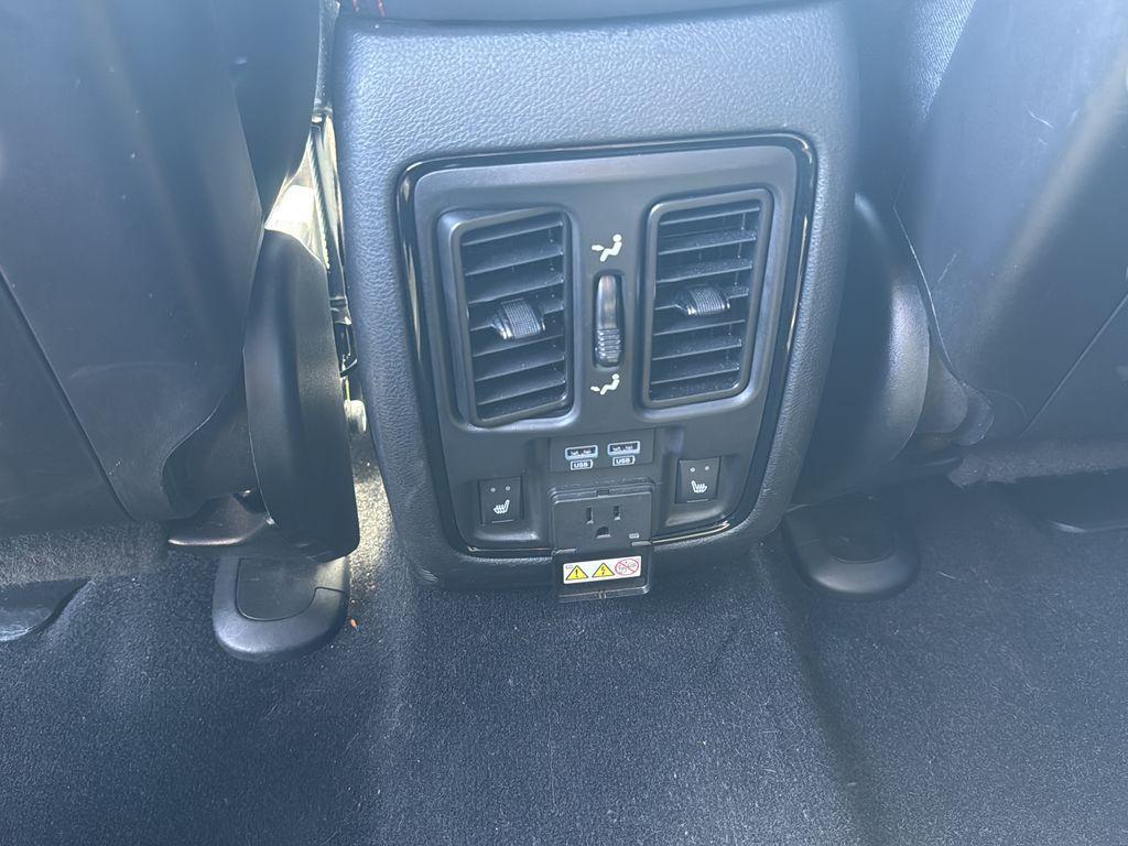 used 2025 Dodge Durango car, priced at $35,424