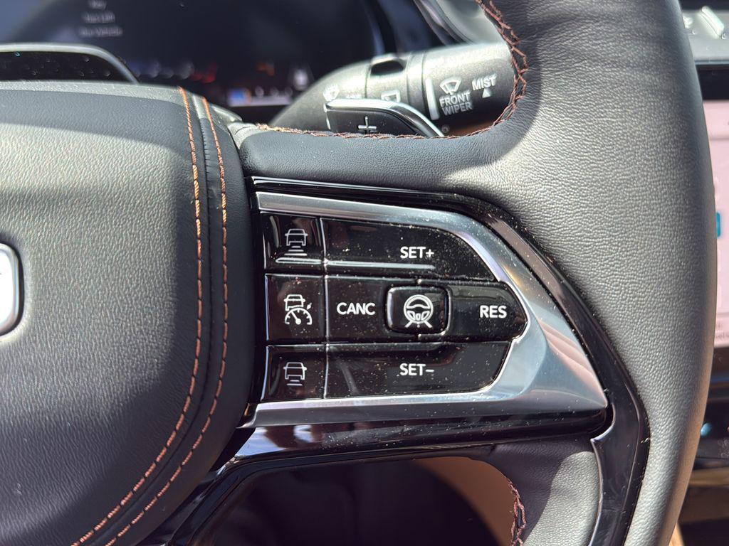 new 2026 Jeep Grand Cherokee car, priced at $67,085