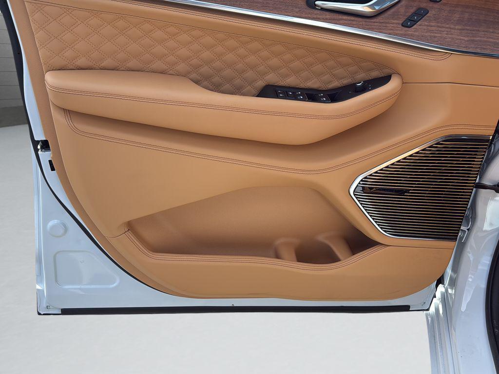 new 2026 Jeep Grand Cherokee car, priced at $67,085