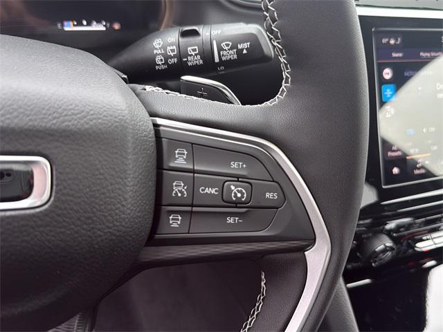 new 2025 Jeep Grand Cherokee car, priced at $42,853