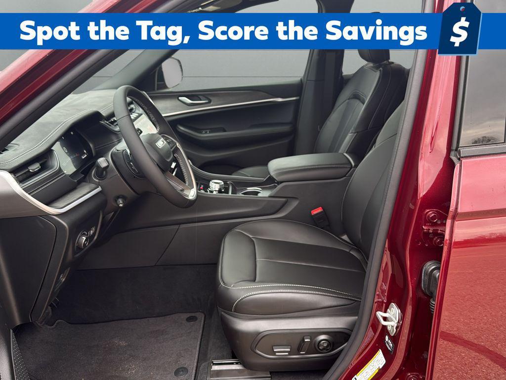 new 2025 Jeep Grand Cherokee car, priced at $48,473