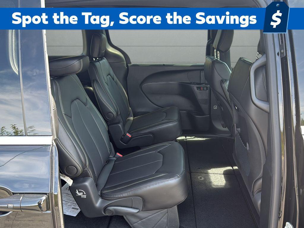 new 2026 Chrysler Pacifica car, priced at $39,447