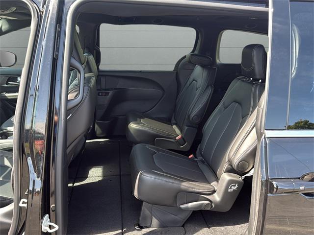 new 2026 Chrysler Pacifica car, priced at $40,447