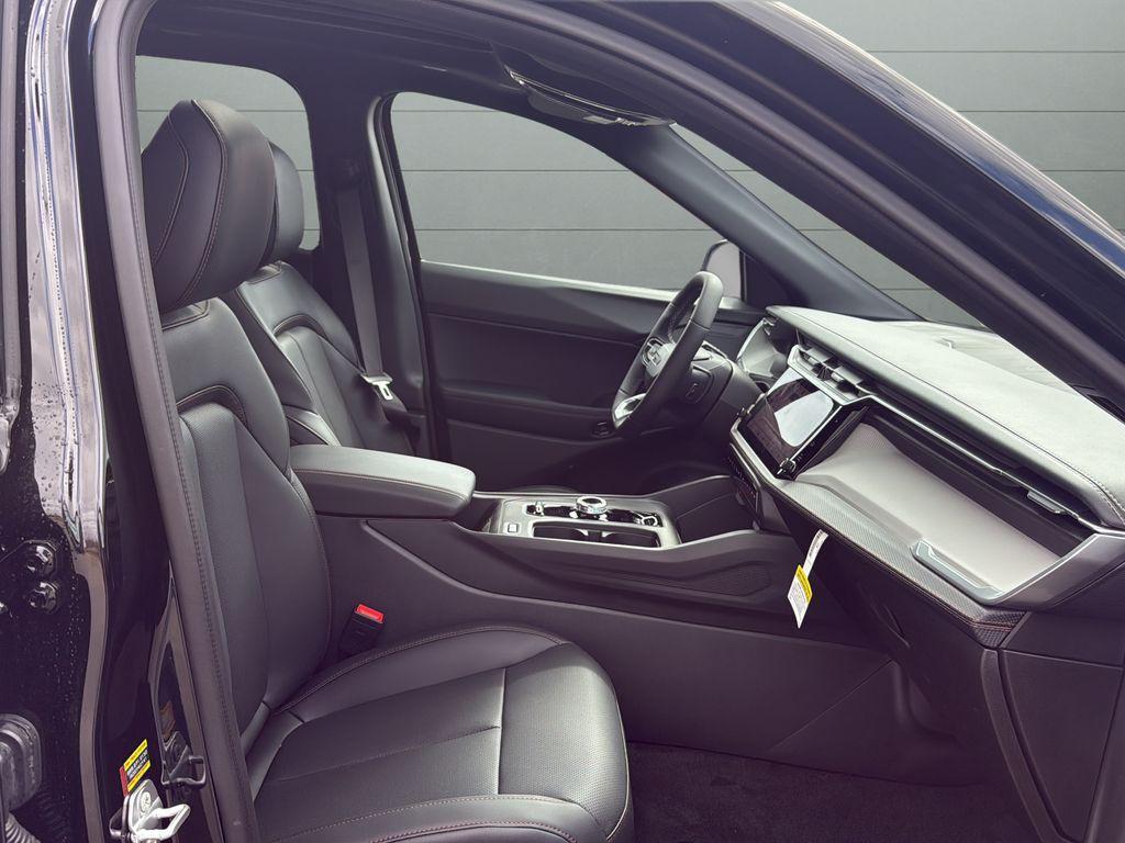 new 2026 Jeep Cherokee car, priced at $44,675