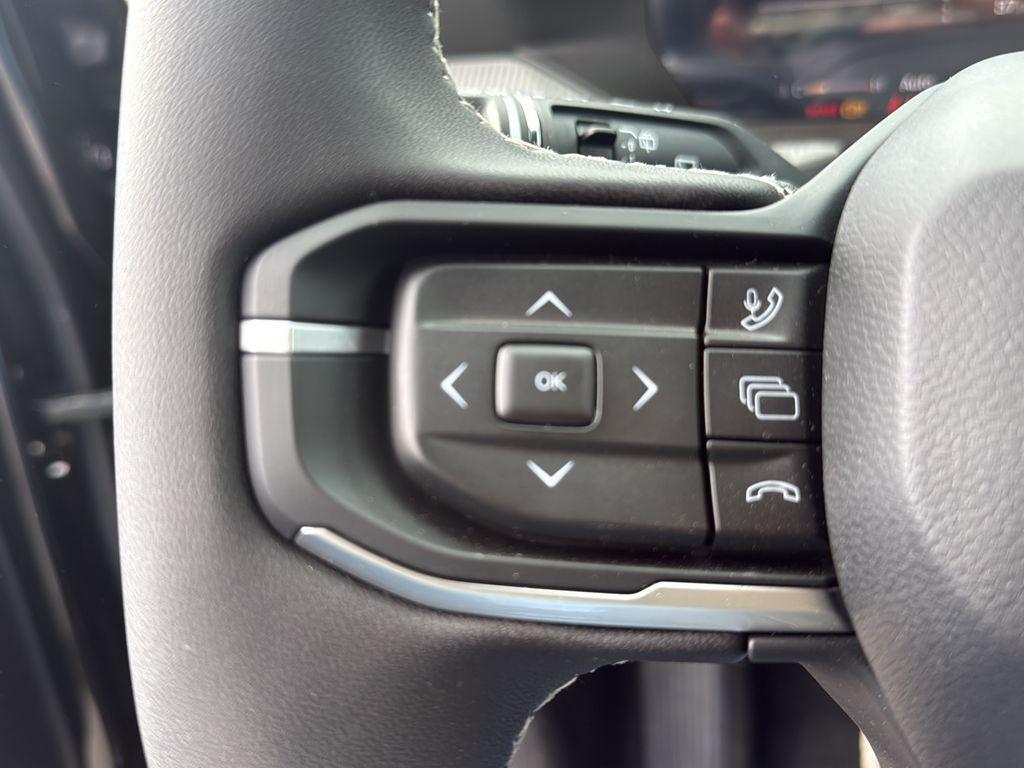 new 2026 Jeep Cherokee car, priced at $44,675