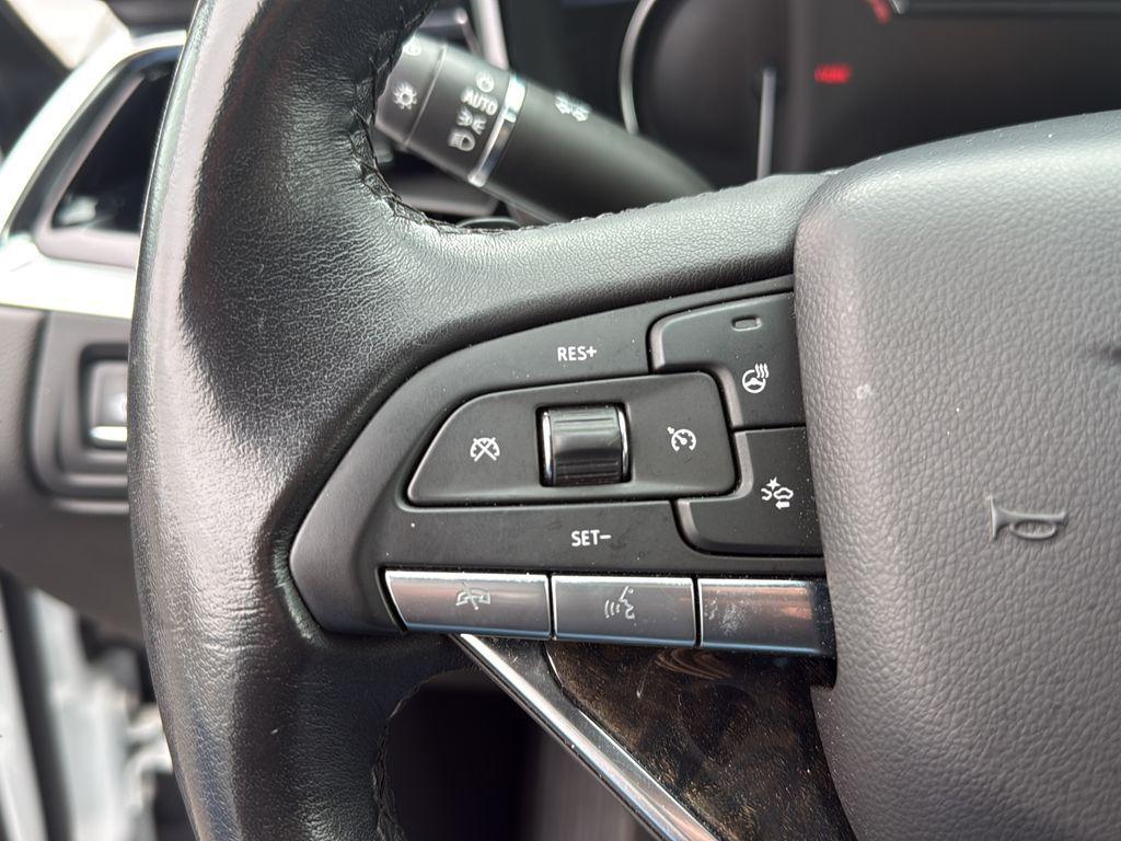 used 2021 Cadillac XT6 car, priced at $29,669