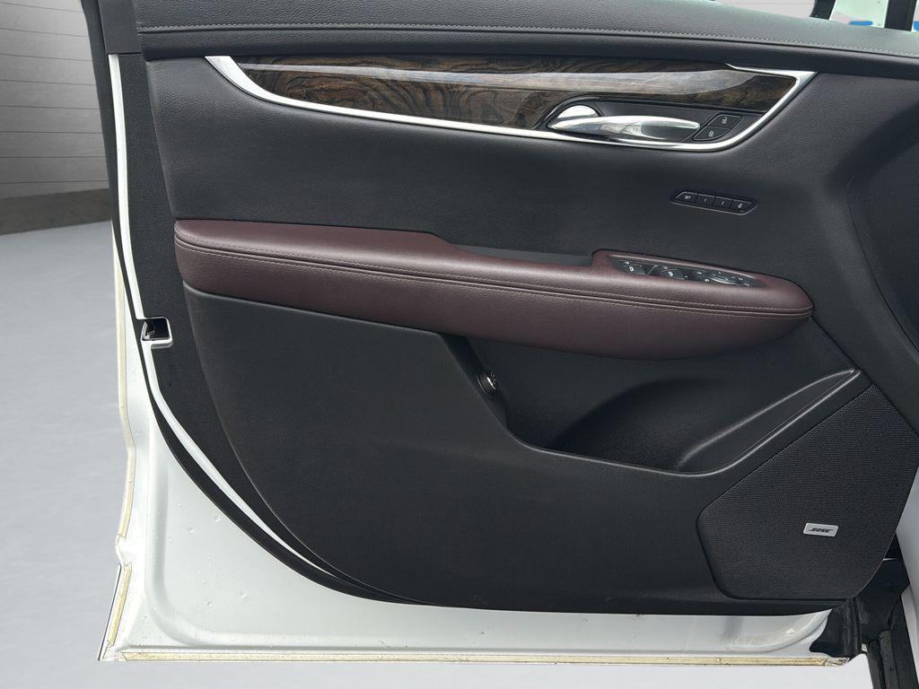 used 2021 Cadillac XT6 car, priced at $29,669