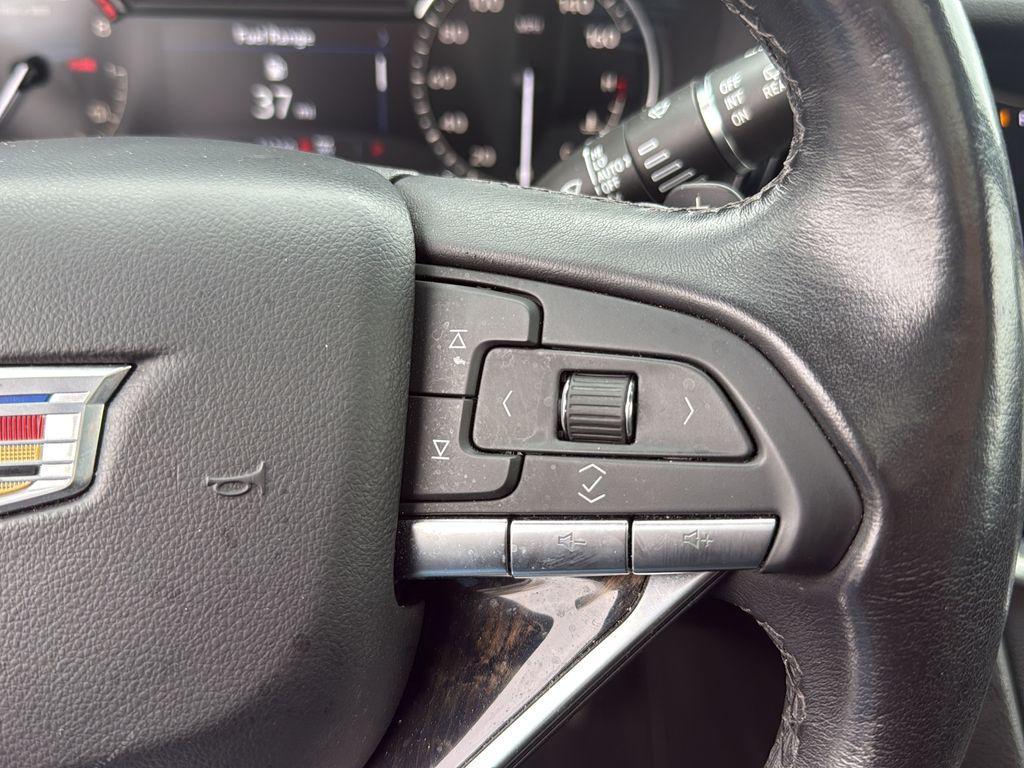 used 2021 Cadillac XT6 car, priced at $29,669