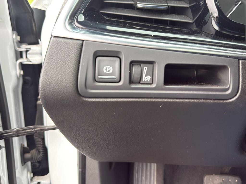 used 2021 Cadillac XT6 car, priced at $29,669