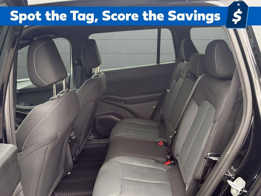 new 2026 Jeep Cherokee car, priced at $39,385