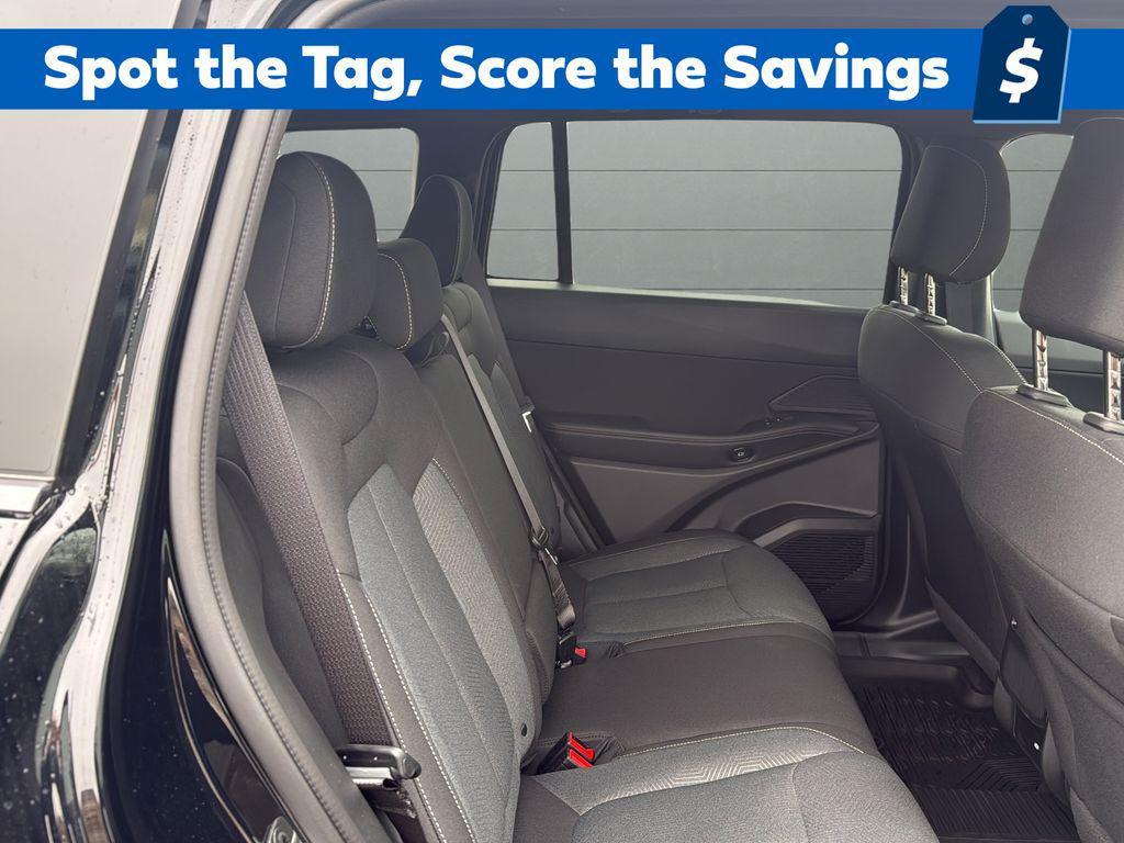 new 2026 Jeep Cherokee car, priced at $39,385