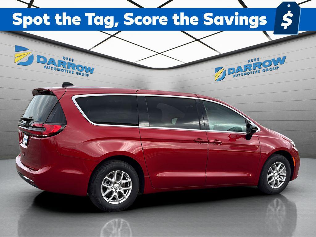 new 2026 Chrysler Pacifica car, priced at $39,893