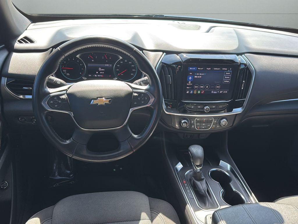 used 2022 Chevrolet Traverse car, priced at $21,155