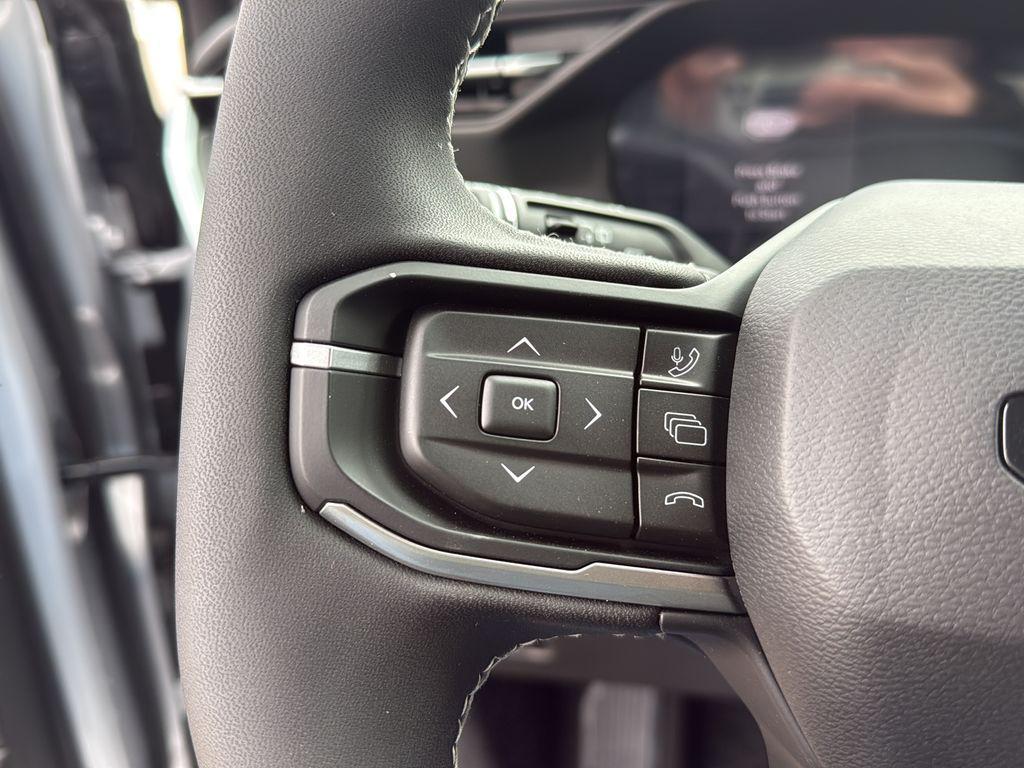 new 2026 Jeep Cherokee car, priced at $44,675