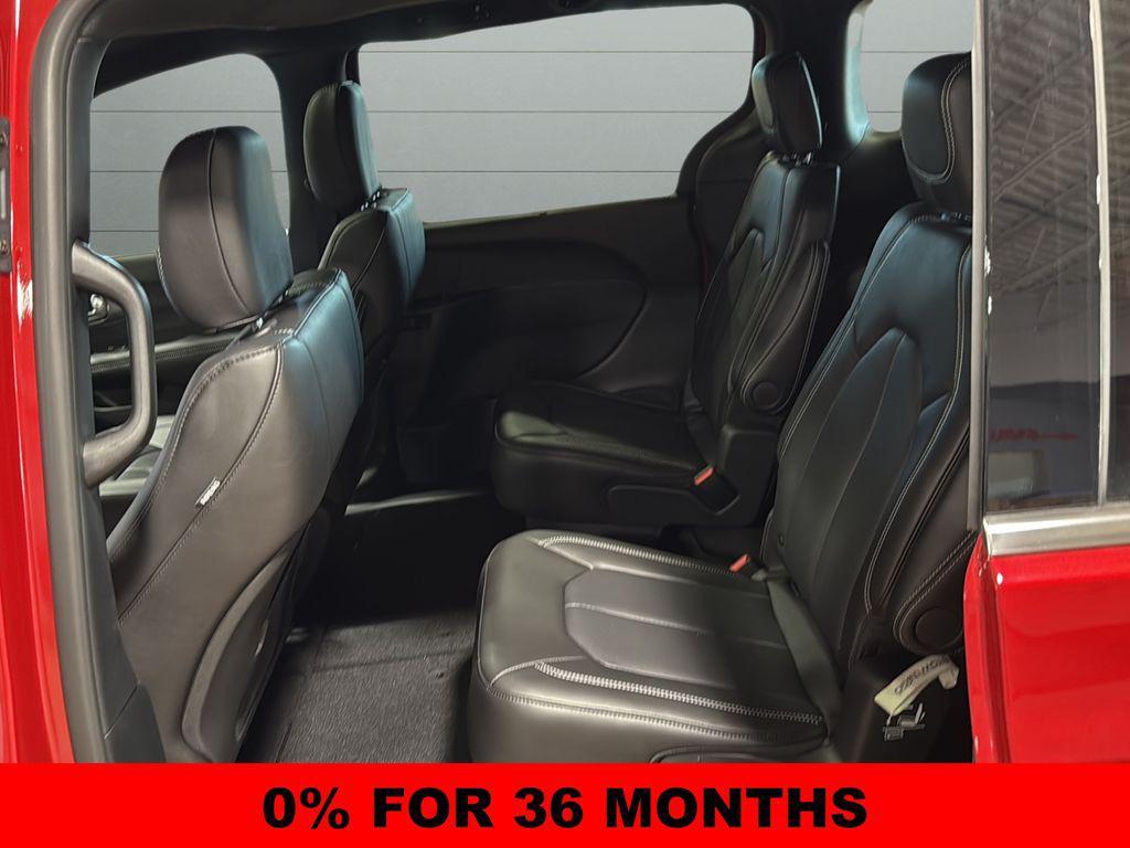 new 2026 Chrysler Pacifica car, priced at $39,392