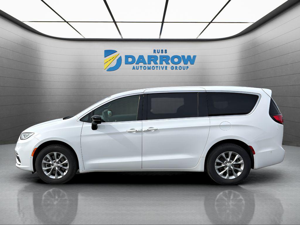 used 2025 Chrysler Pacifica car, priced at $38,168