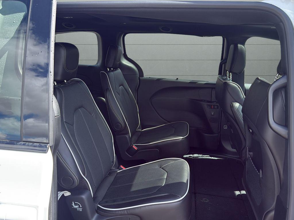 new 2026 Chrysler Pacifica car, priced at $47,035