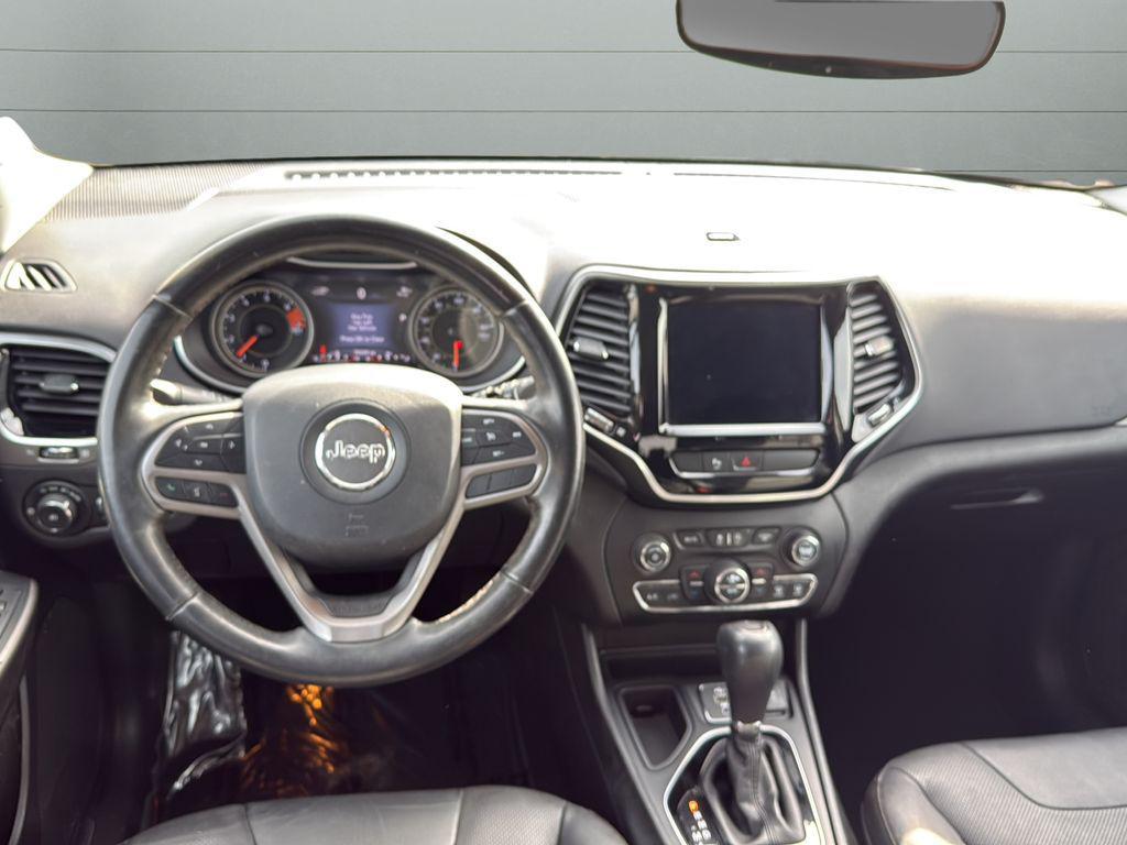 used 2020 Jeep Cherokee car, priced at $16,676