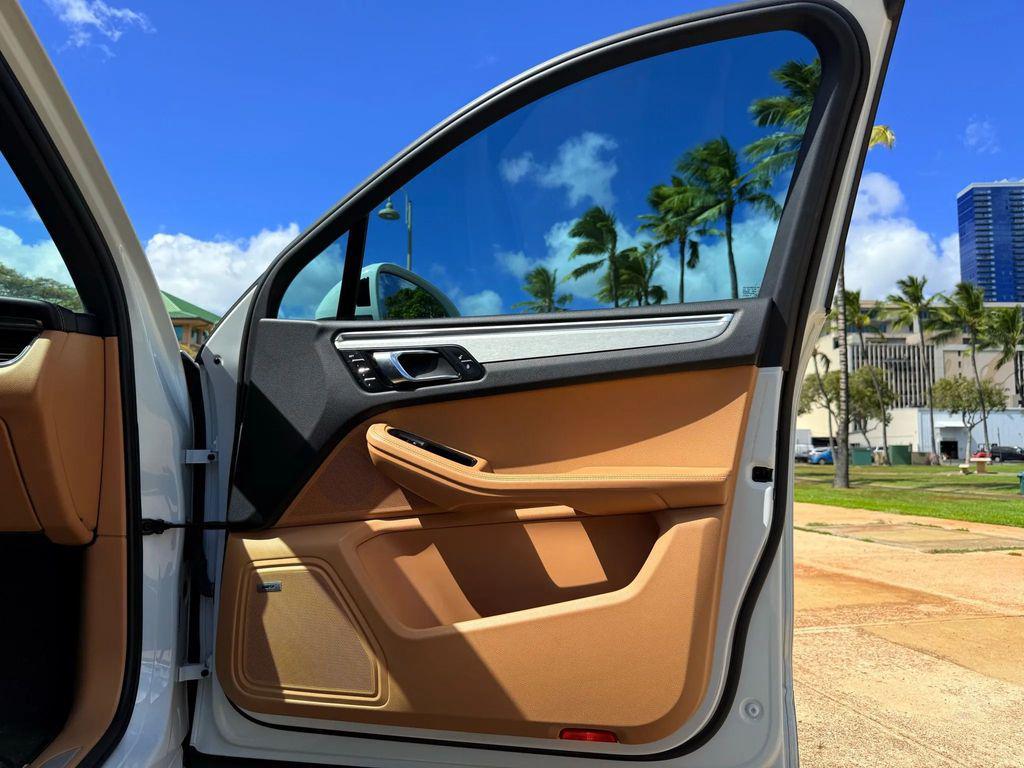 used 2018 Porsche Macan car, priced at $31,995