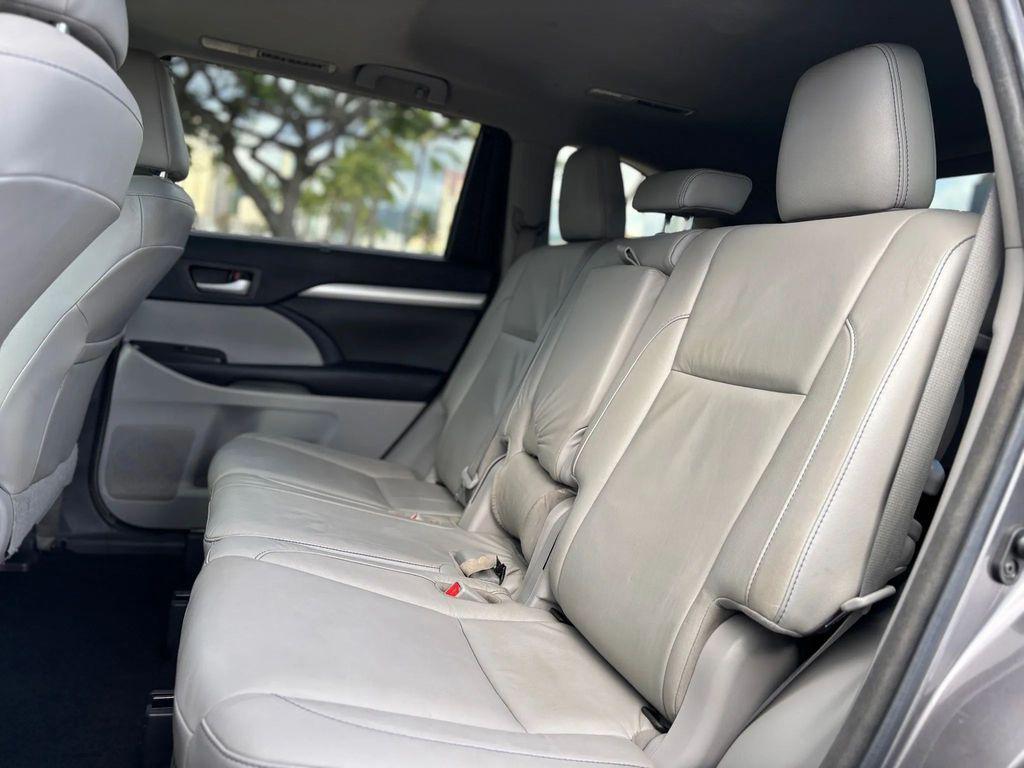 used 2017 Toyota Highlander car, priced at $23,995