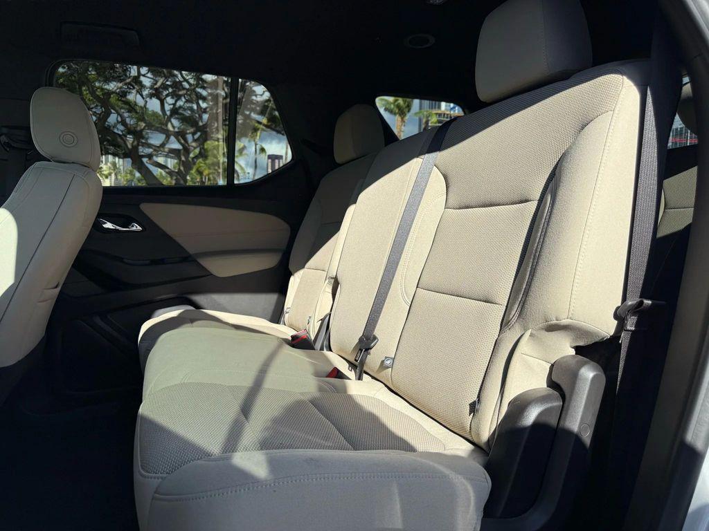 used 2022 Chevrolet Traverse car, priced at $27,995