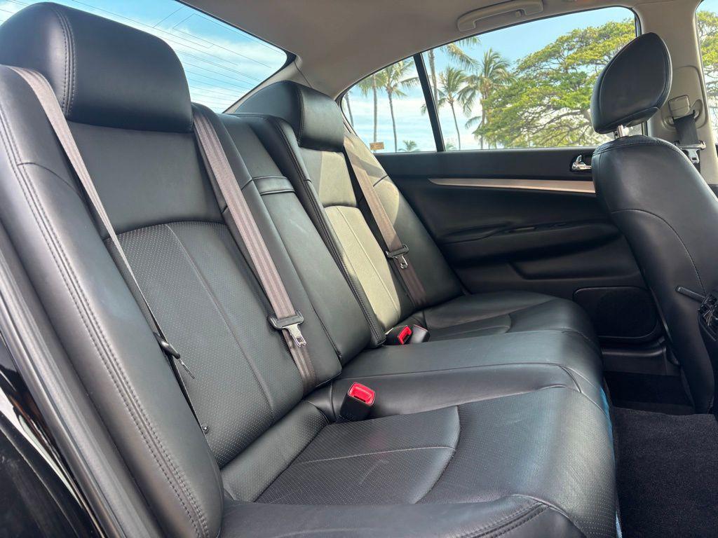 used 2015 INFINITI Q40 car, priced at $14,995
